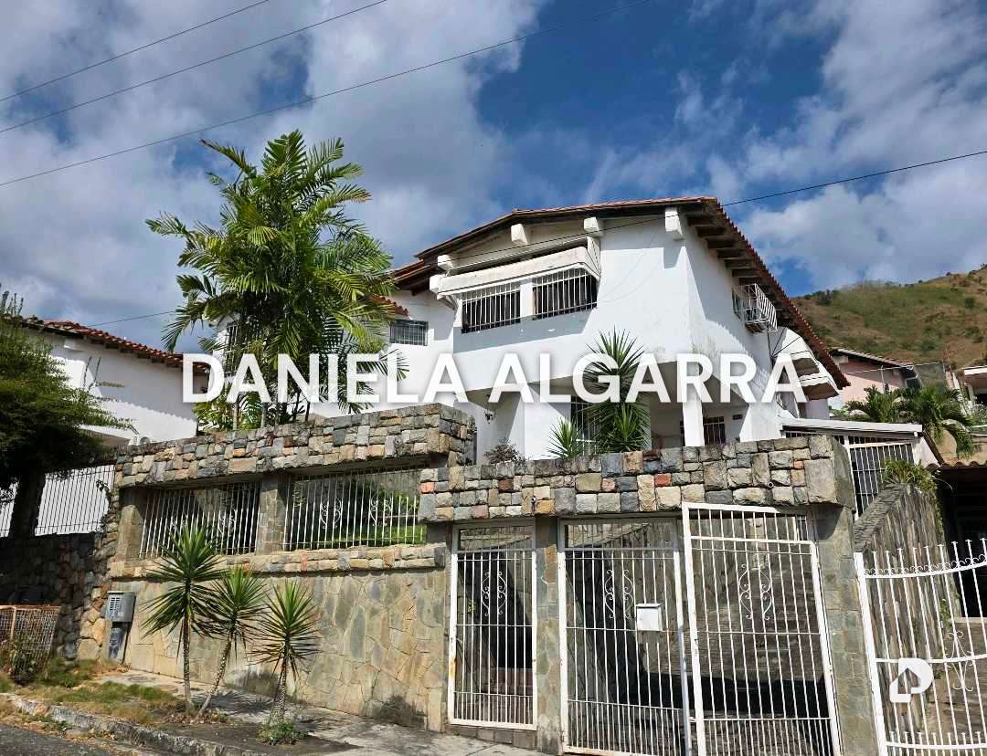 House in Carialinda, Valencia – 1