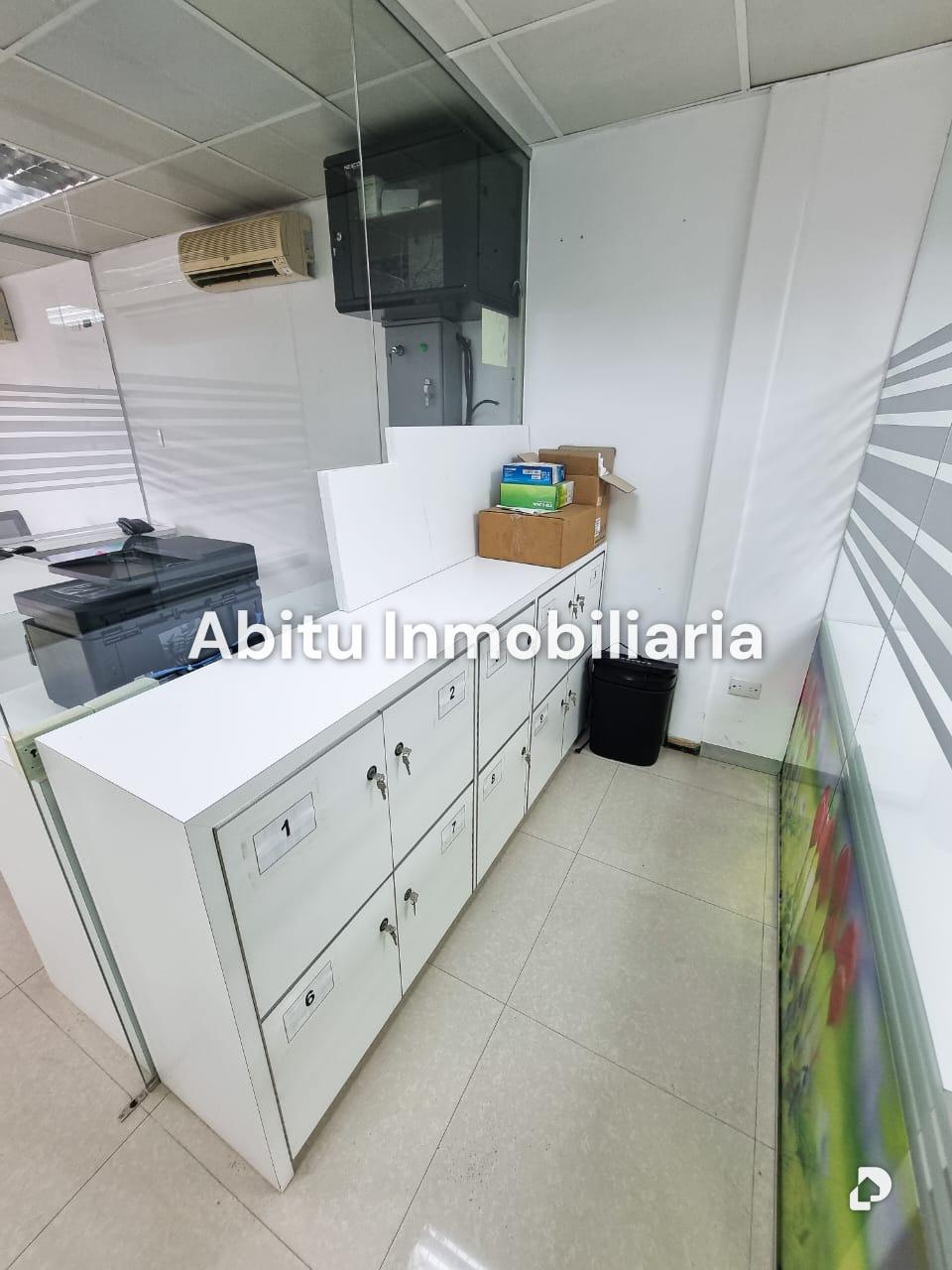 Local comercial en Catia La Mar – 3