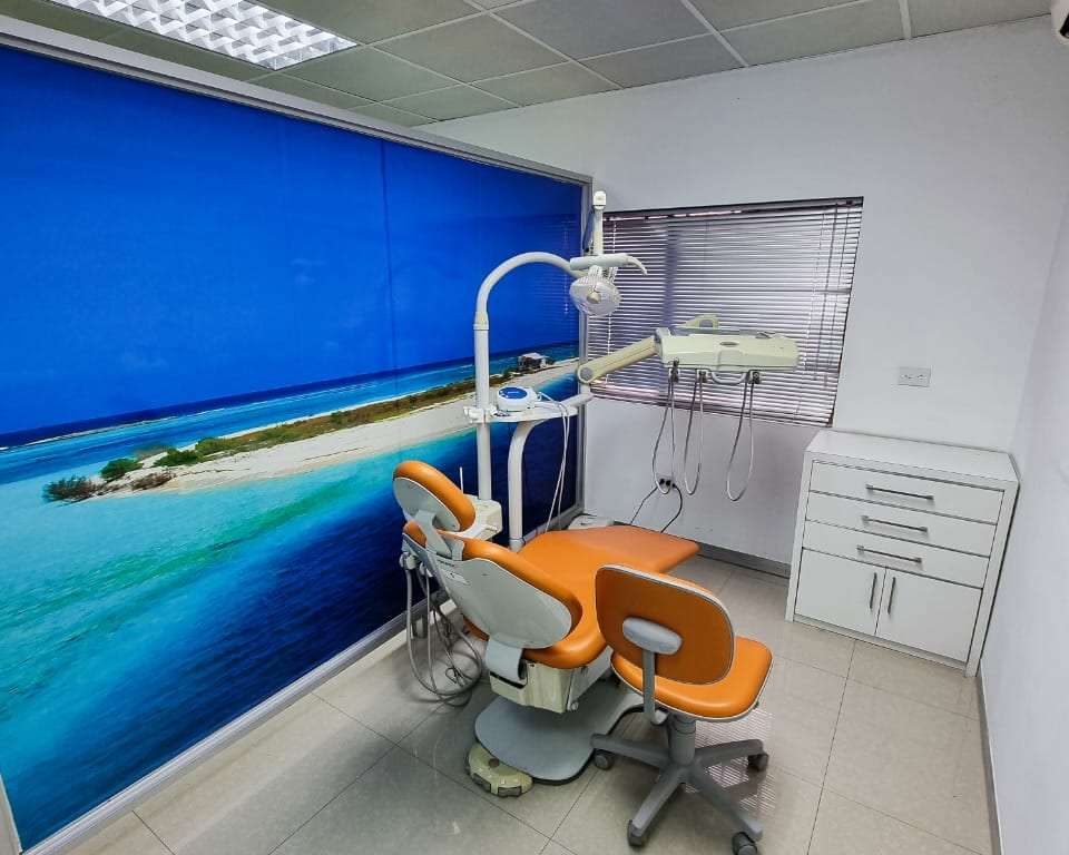 Local comercial en Catia La Mar - 1