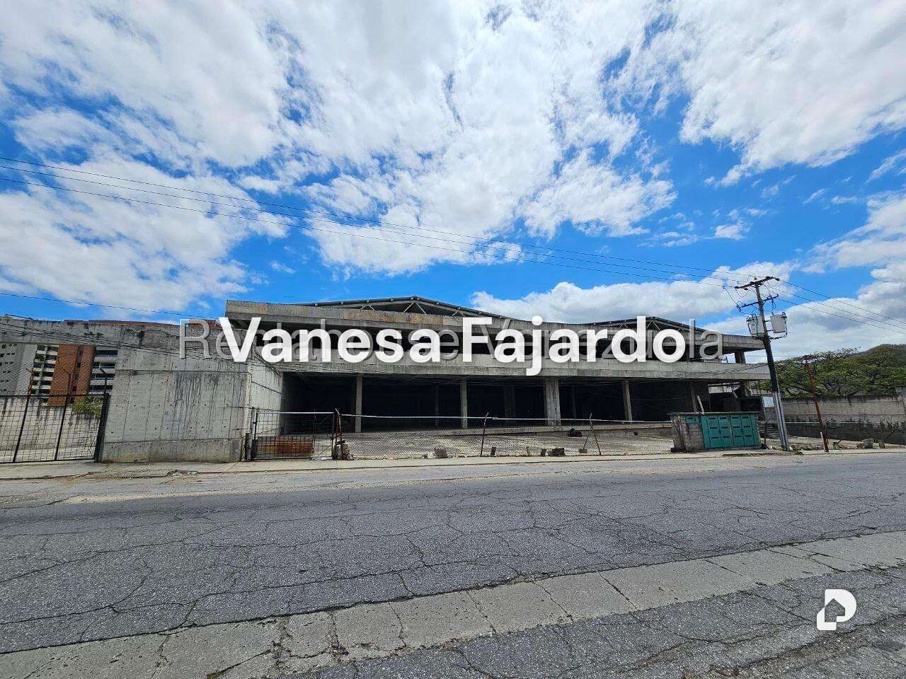 Local comercial en Valle Grande, Guatire – 12