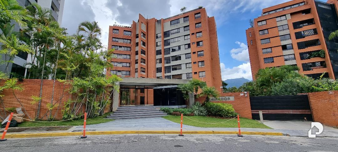 Apartamento en Colinas de Valle Arriba, Caracas – 1