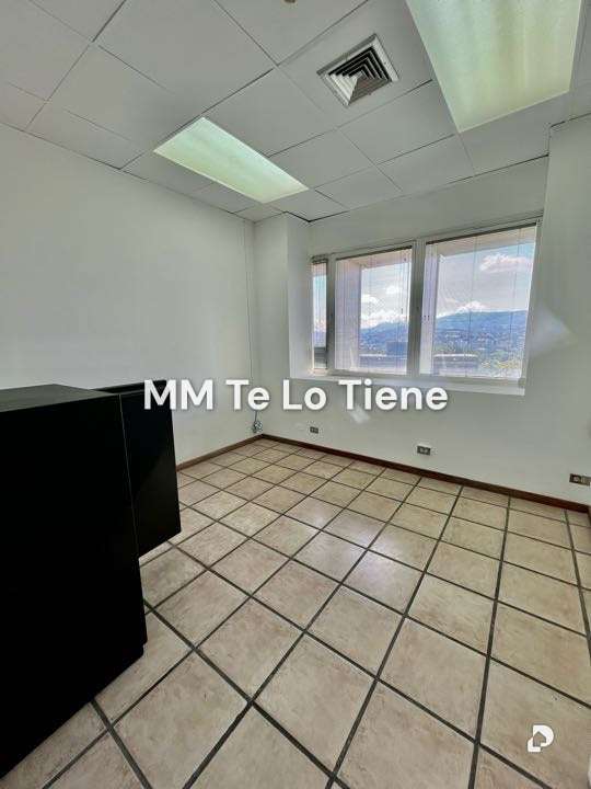 Oficina en Altamira, Caracas – 11