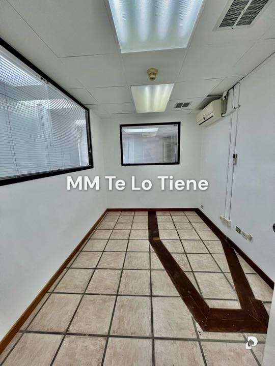 Oficina en Altamira, Caracas – 19