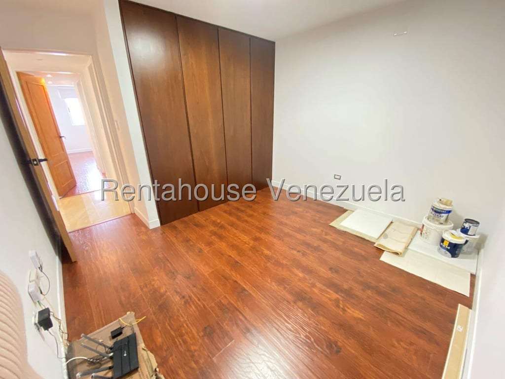Apartamento en Colinas de La Tahona, Caracas