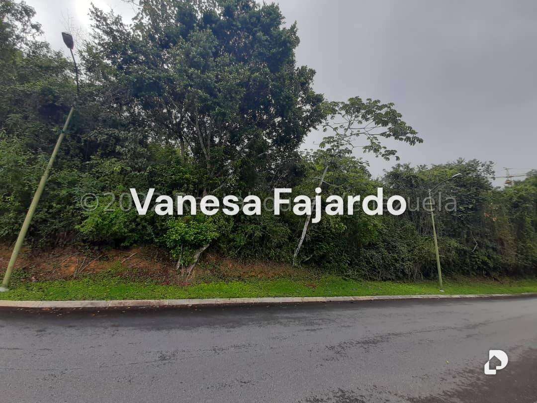 Terreno en El Hatillo, Caracas – 1