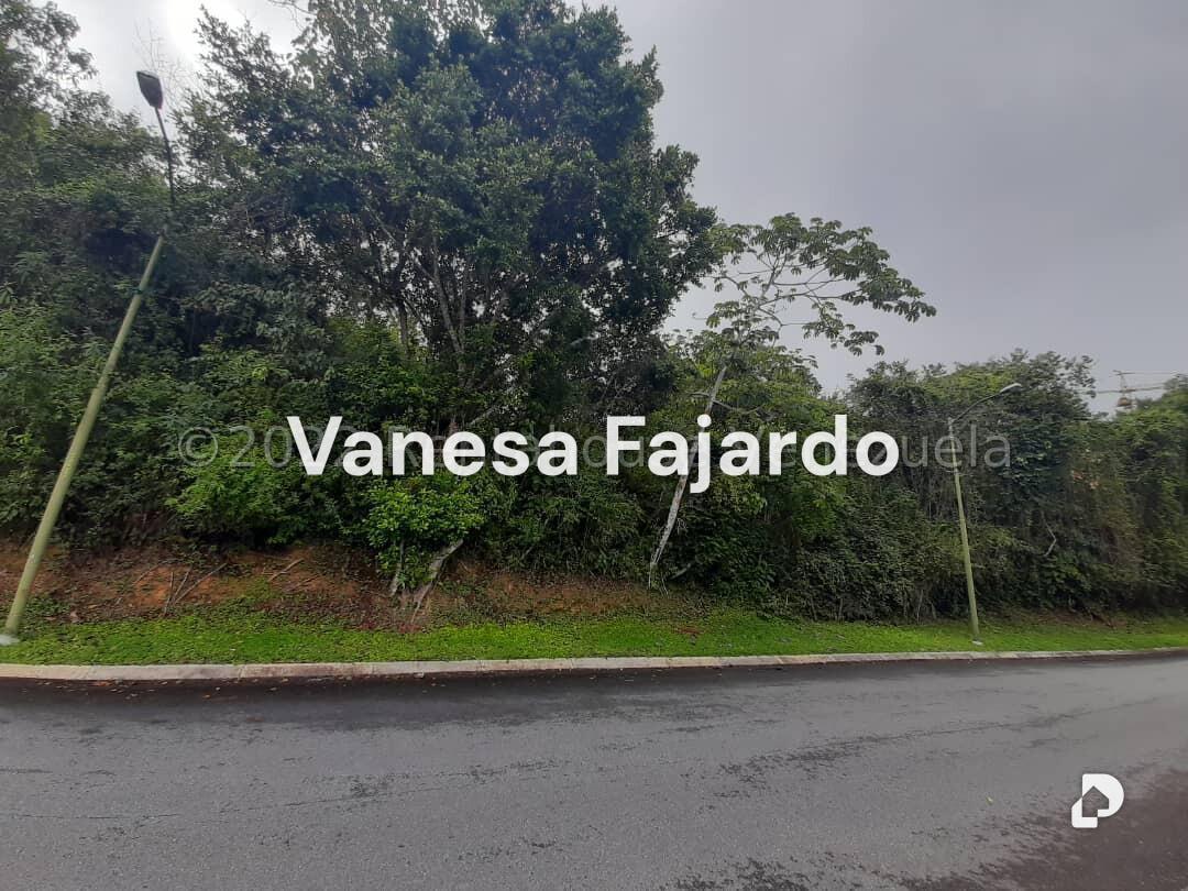 Terreno en El Hatillo, Caracas – 1