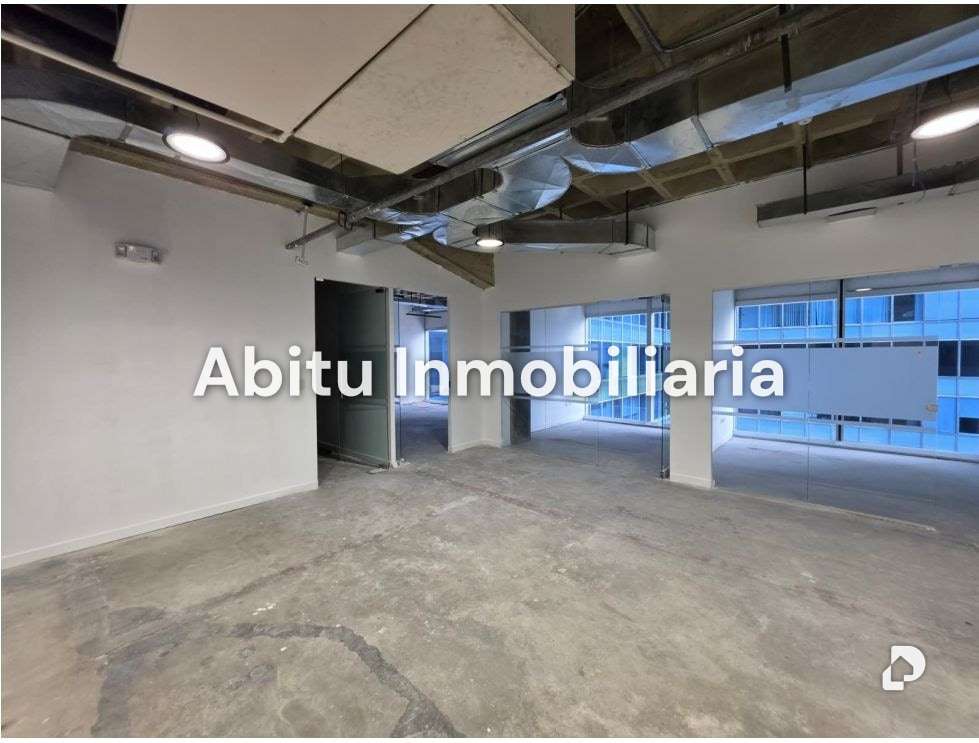 Oficina en Los Palos Grandes, Caracas – 23