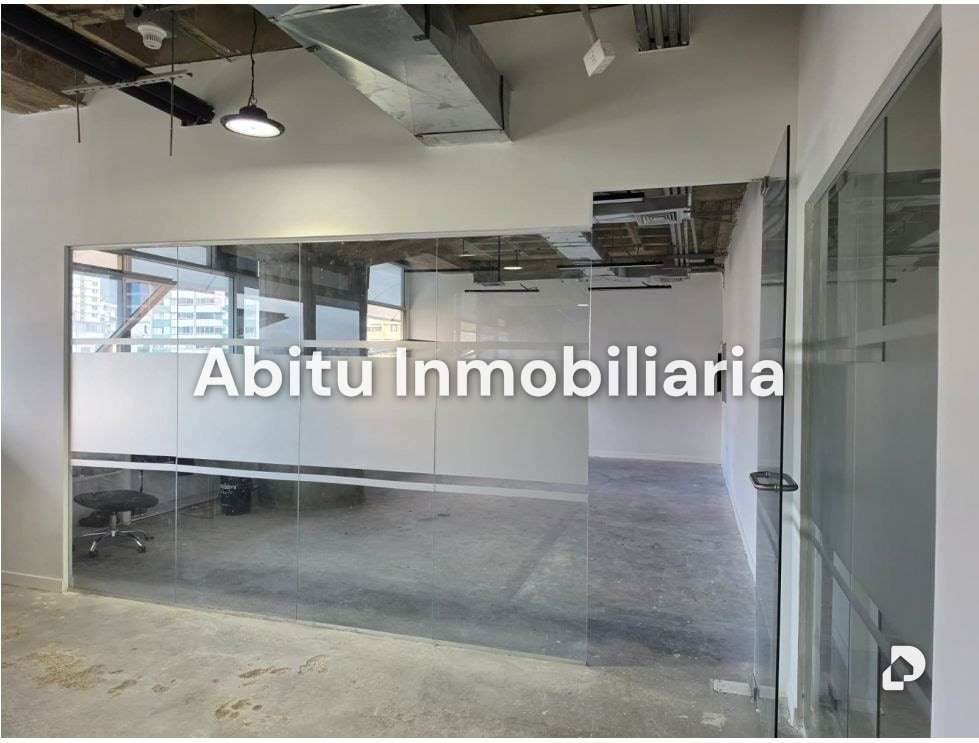 Oficina en Los Palos Grandes, Caracas – 14