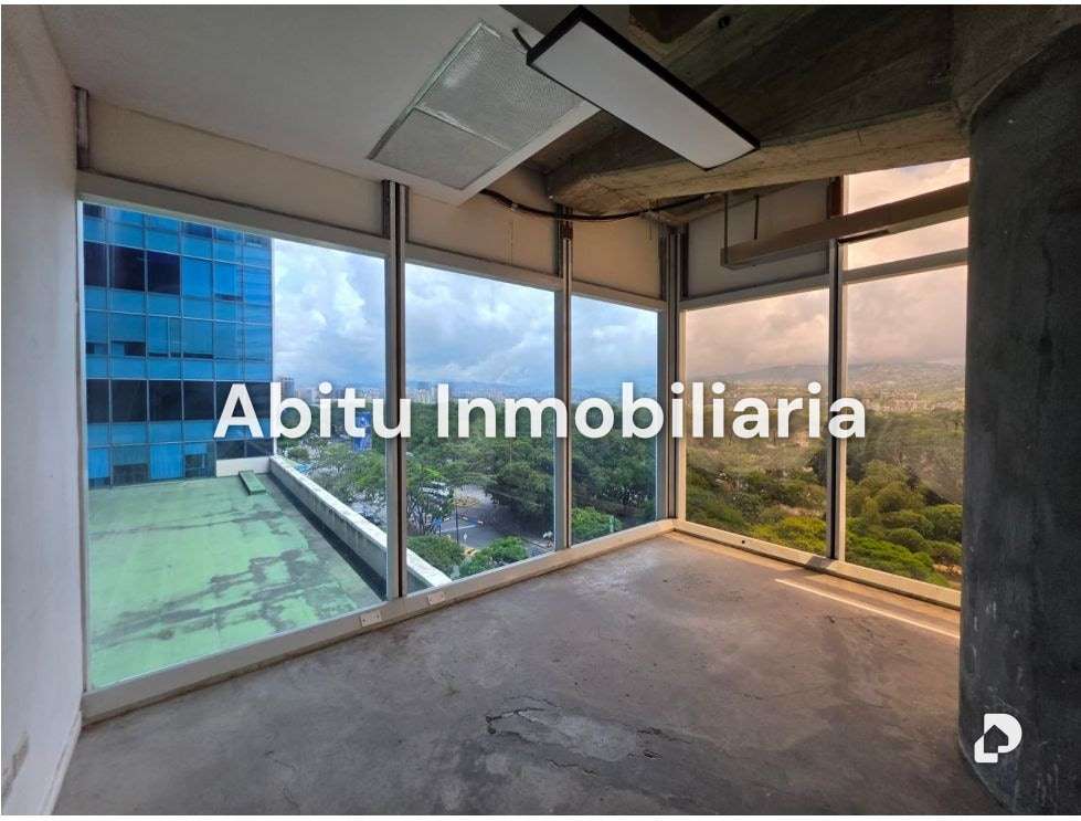 Oficina en Los Palos Grandes, Caracas – 1