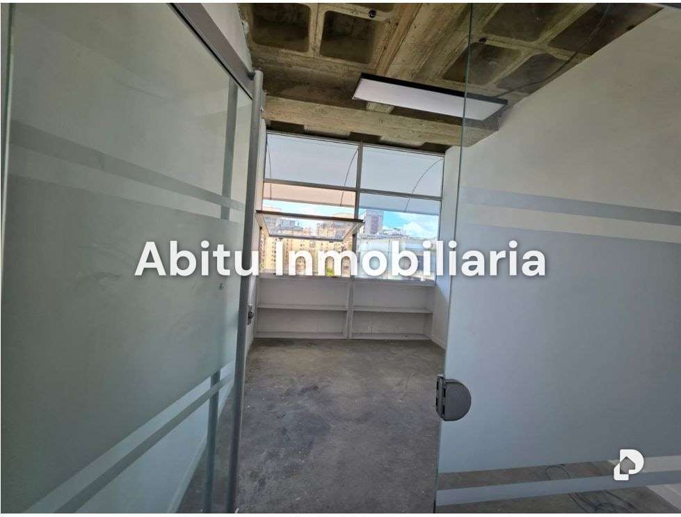 Oficina en Los Palos Grandes, Caracas – 6