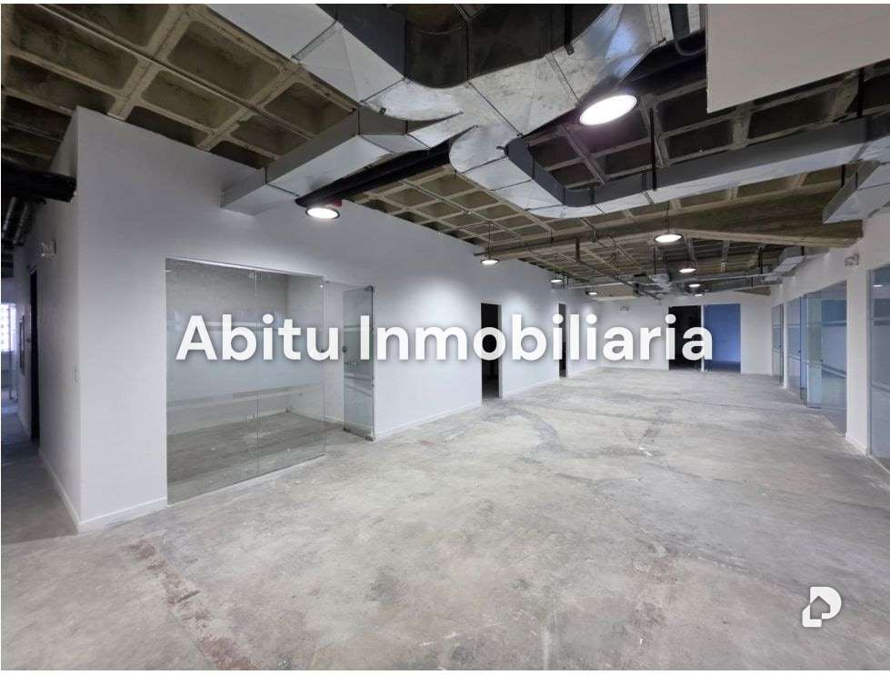 Oficina en Los Palos Grandes, Caracas – 22