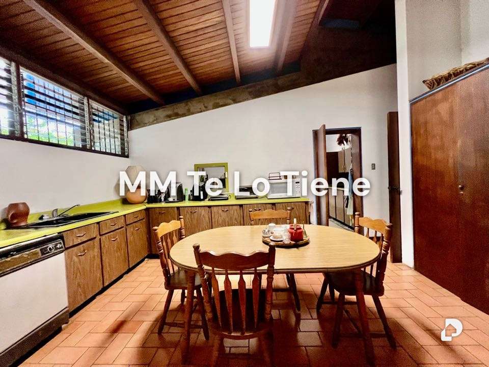 Casa en Los Campitos, Caracas – 12