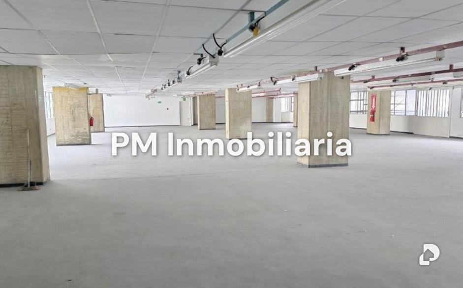 Local comercial en San Martín, Caracas – 4