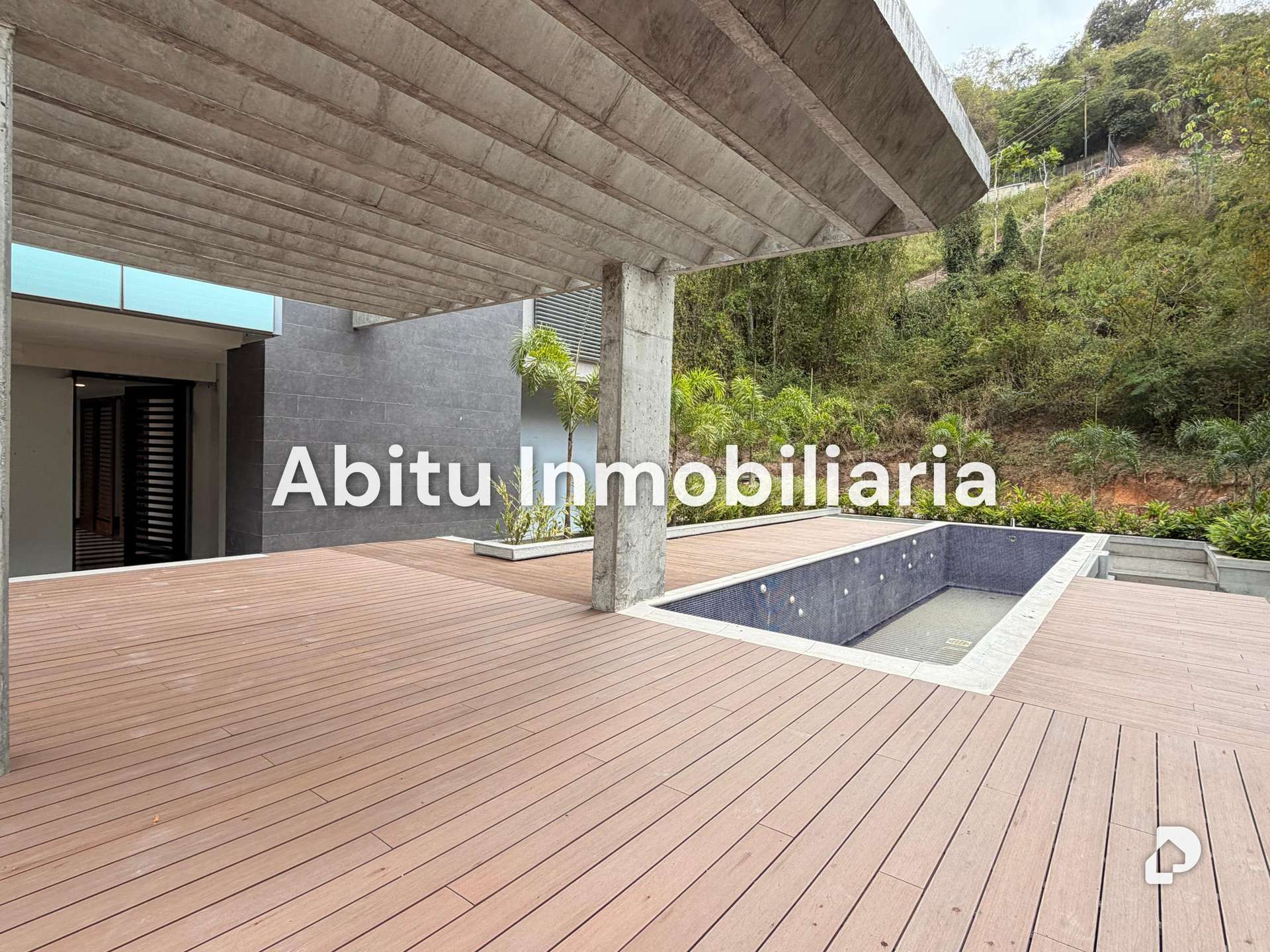 Apartment in Las Mercedes, Caracas – 4