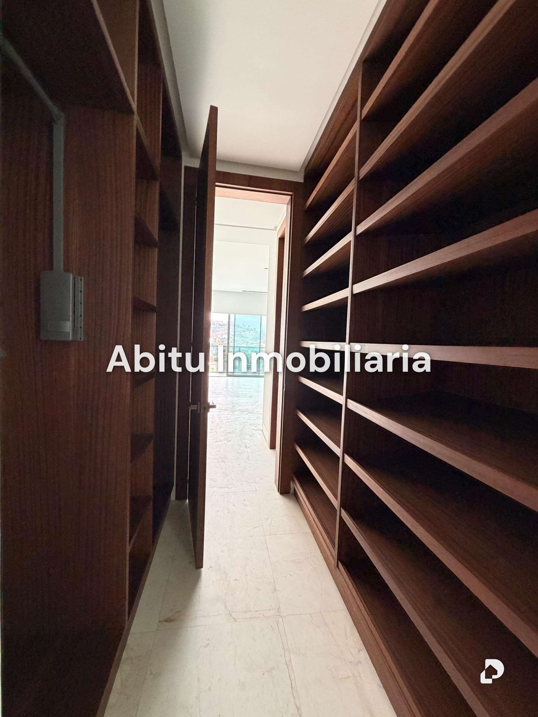 Apartment in Las Mercedes, Caracas – 15