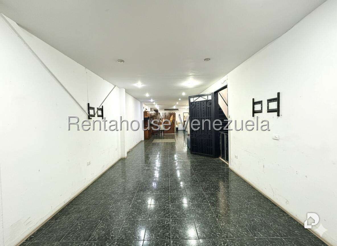 Local comercial en Quinta Crespo, Caracas – 21