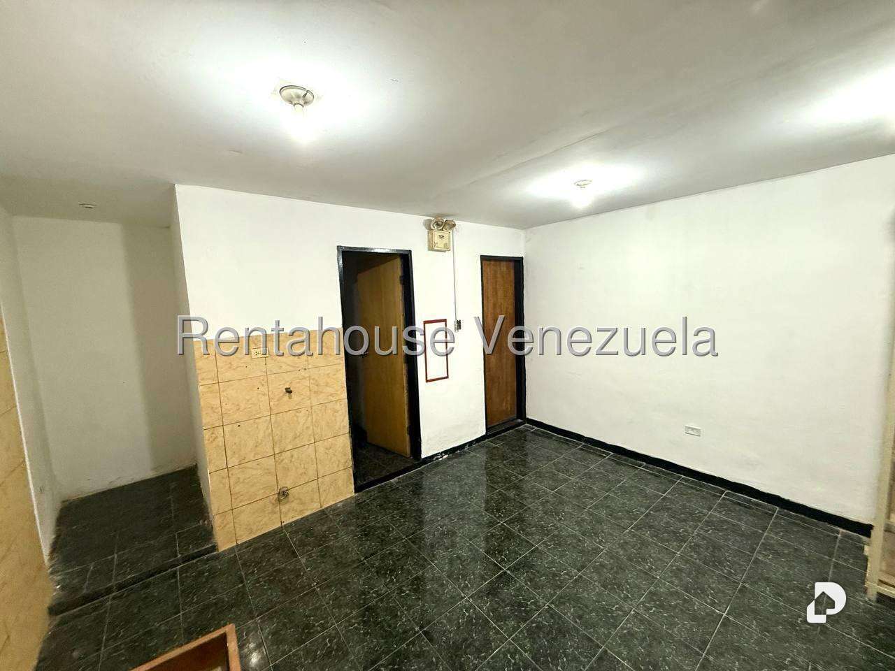Local comercial en Quinta Crespo, Caracas – 12