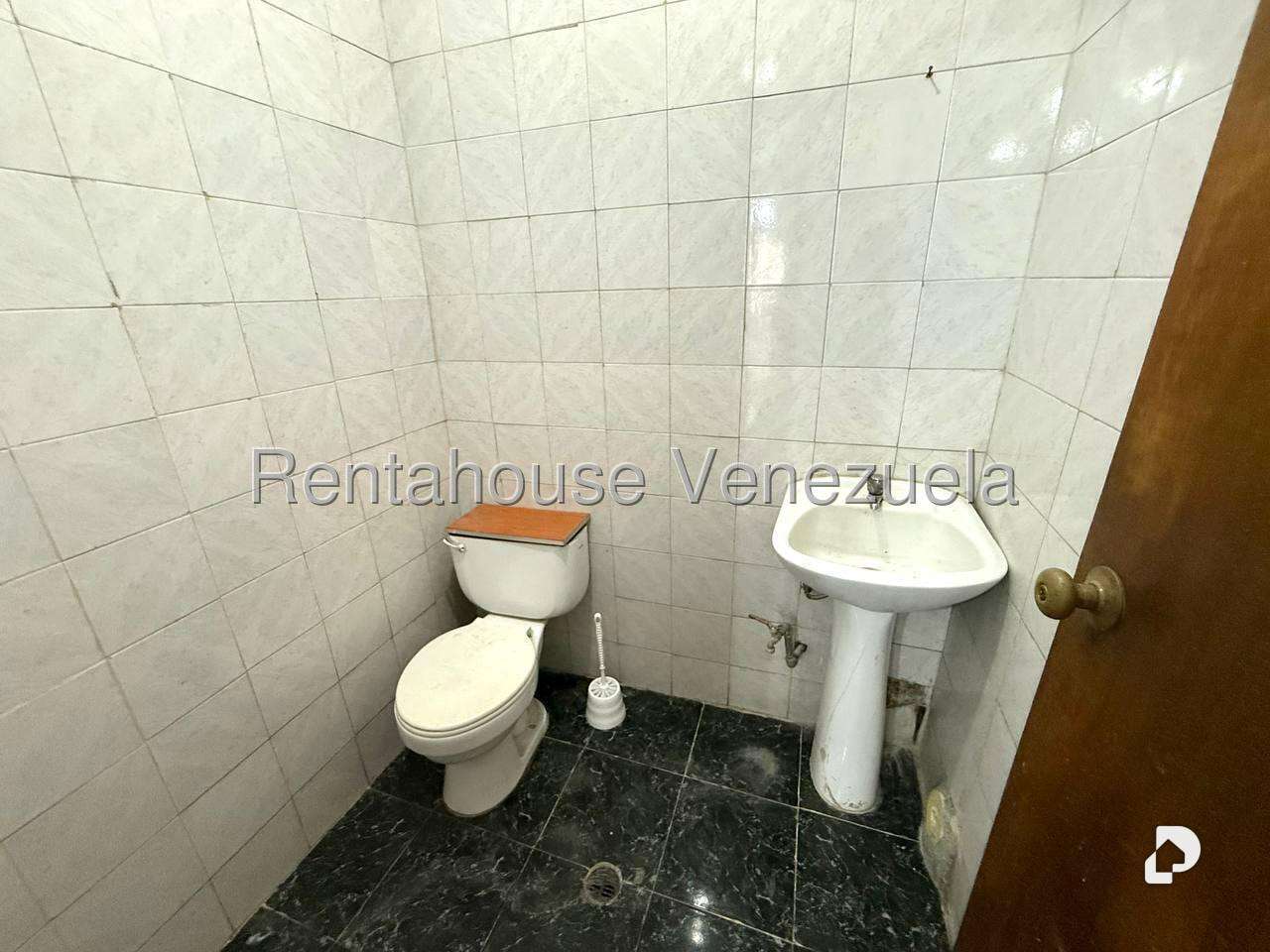 Local comercial en Quinta Crespo, Caracas – 14