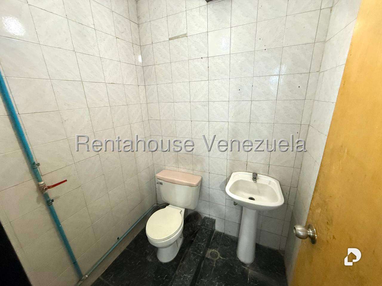 Local comercial en Quinta Crespo, Caracas – 15