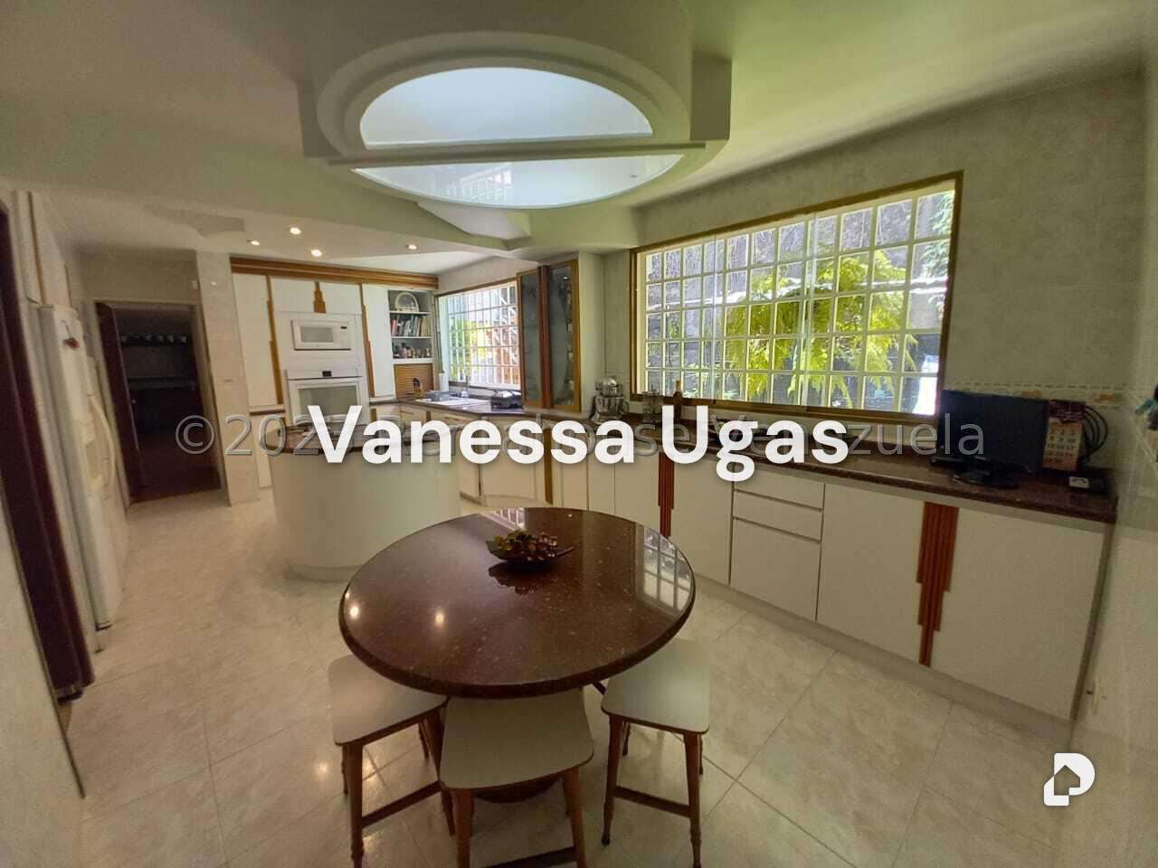 Casa en Prados Del Este, Caracas – 13