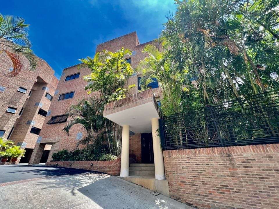Apartamento en El Bosque, Caracas - 1