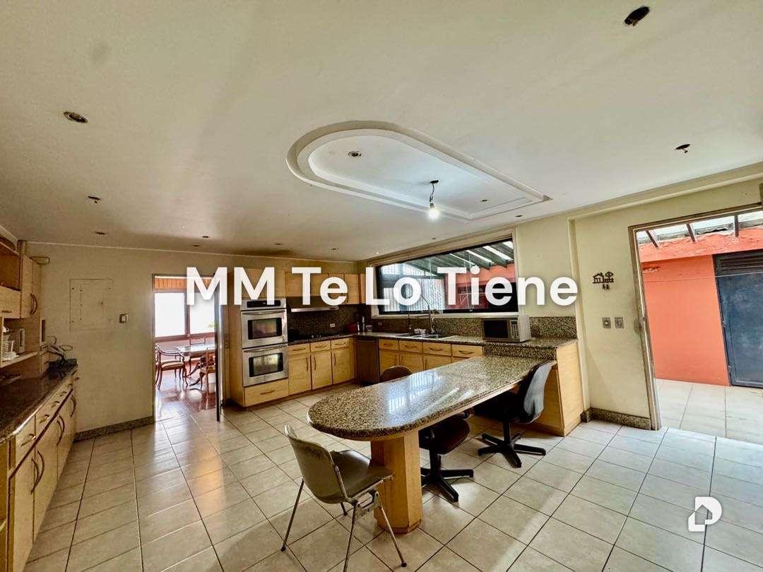 Casa en Alto Hatillo, Caracas – 14