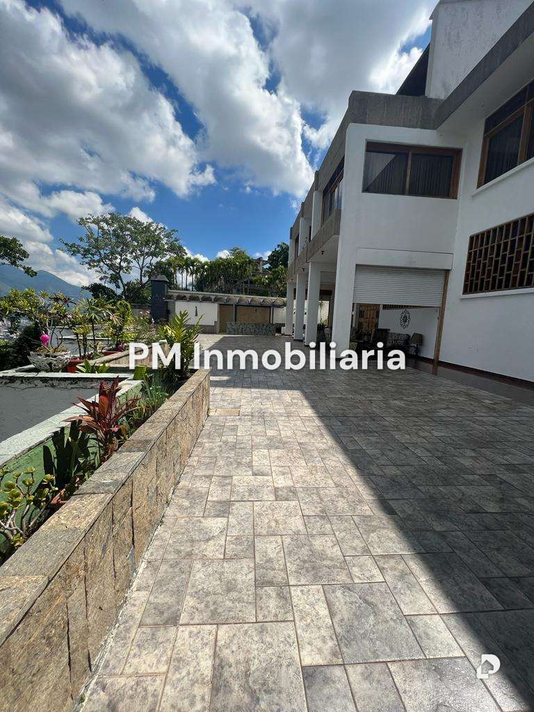 Casa en Colinas de Tamanaco, Caracas – 22