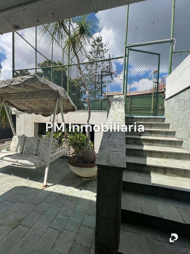 Casa en Colinas de Tamanaco, Caracas – 24