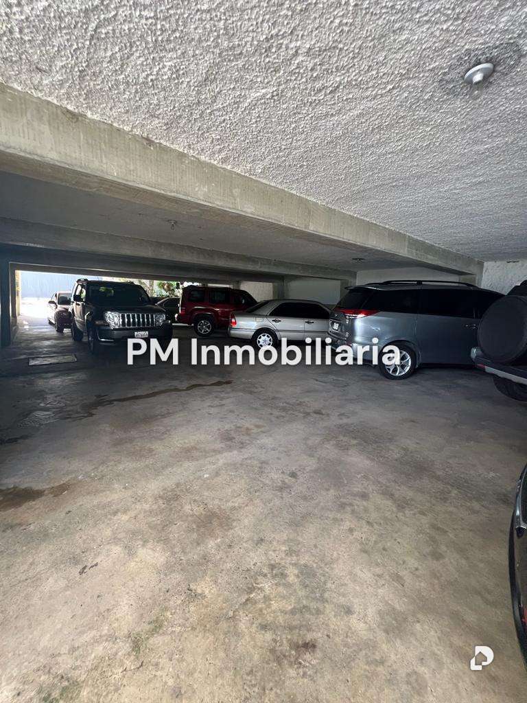 Casa en Colinas de Tamanaco, Caracas – 27