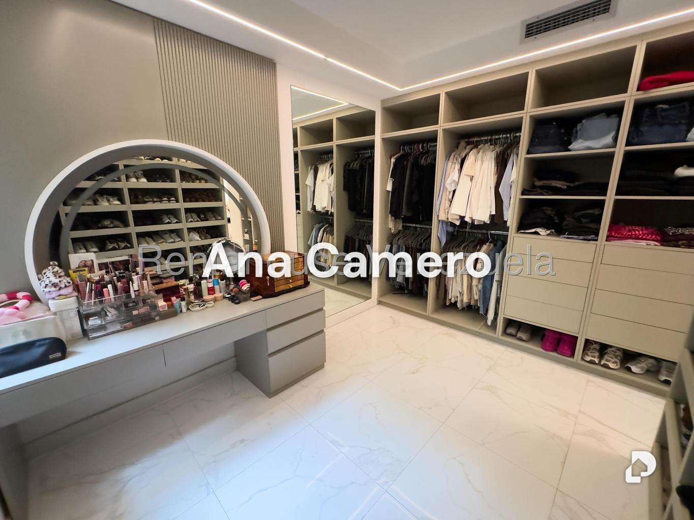 Apartamento en Campo Alegre, Caracas – 21