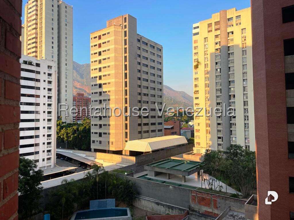 Apartamento en Los Dos Caminos, Caracas – 38