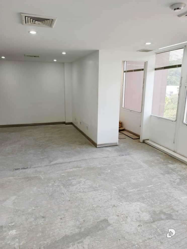 Office in Las Mercedes, Caracas – 8