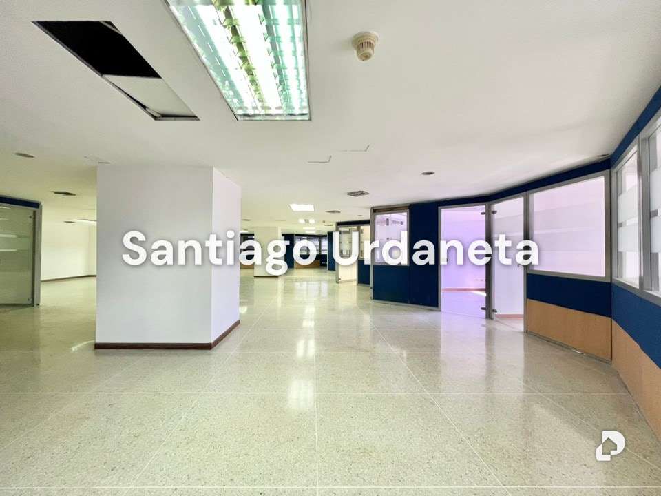 Edificio en La Urbina, Caracas – 16