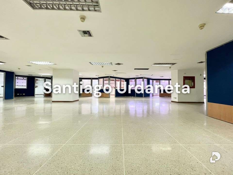 Edificio en La Urbina, Caracas – 14