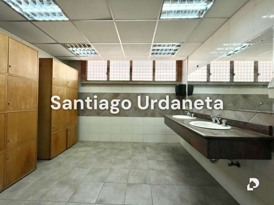 Edificio en La Urbina, Caracas – 18