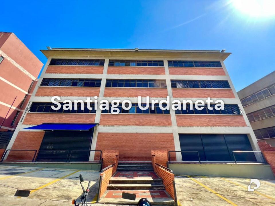Edificio en La Urbina, Caracas – 2
