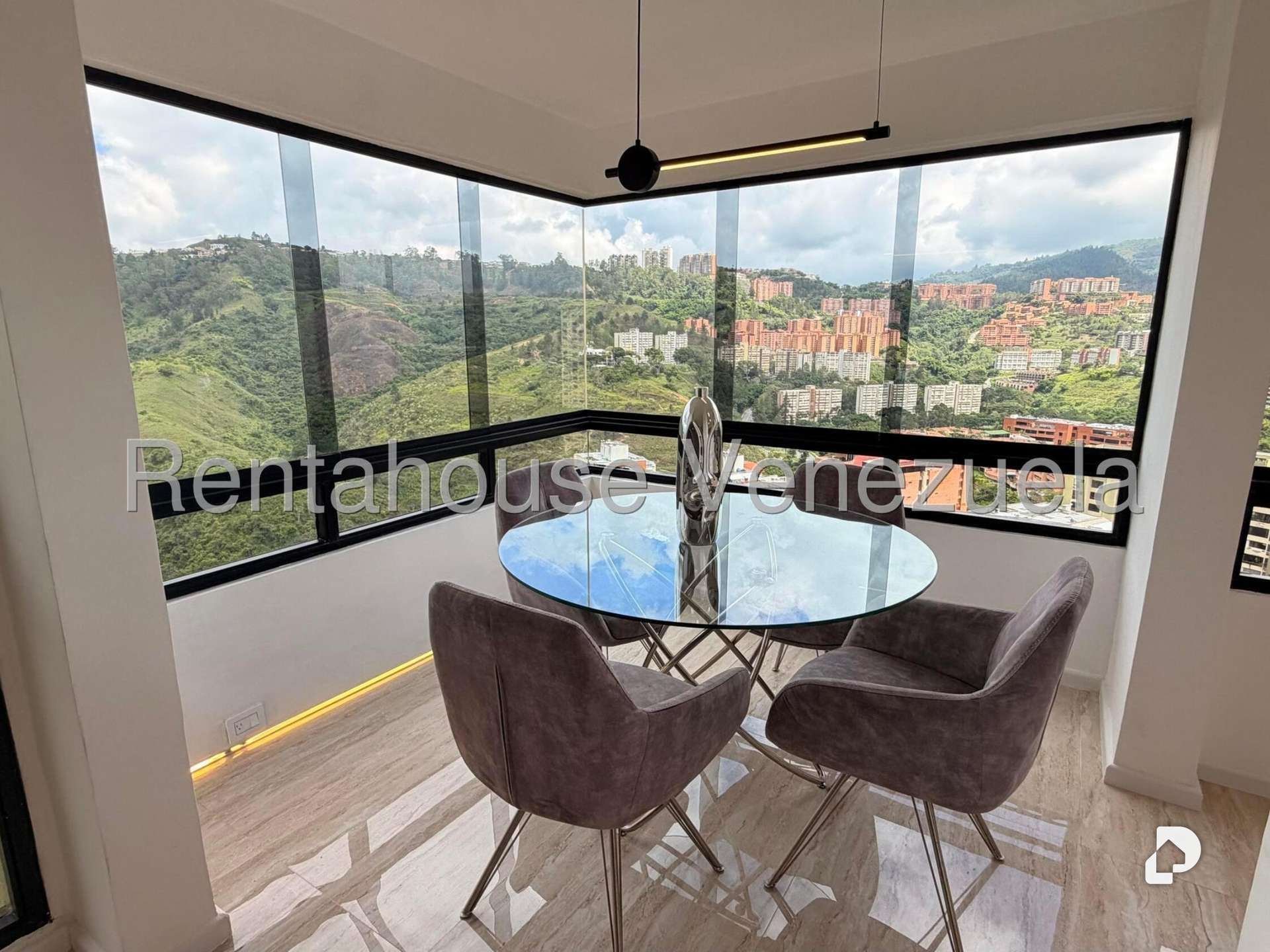 Apartment in Guiacay, Caracas – 15