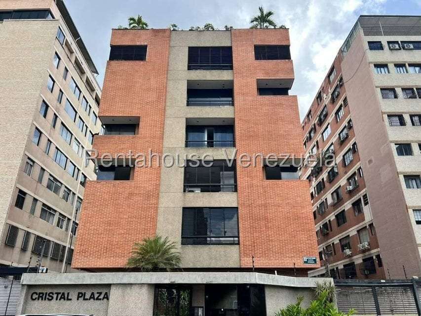 Apartamento en Los Palos Grandes, Caracas - 1