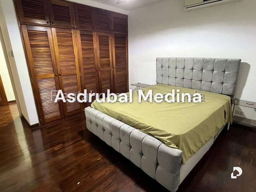 Apartamento en Los Palos Grandes, Caracas – 8