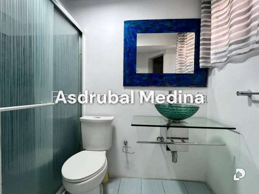 Apartamento en Los Palos Grandes, Caracas – 9