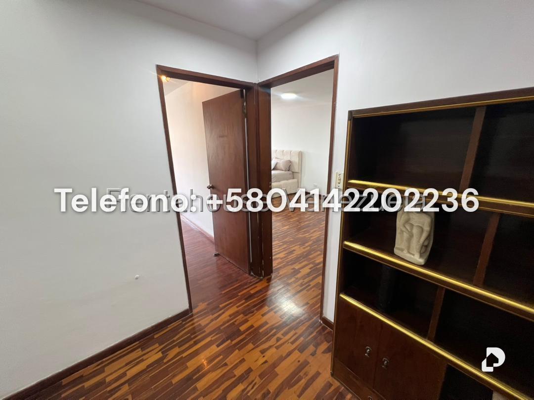 Apartamento en Santa Rosa de Lima, Caracas – 2