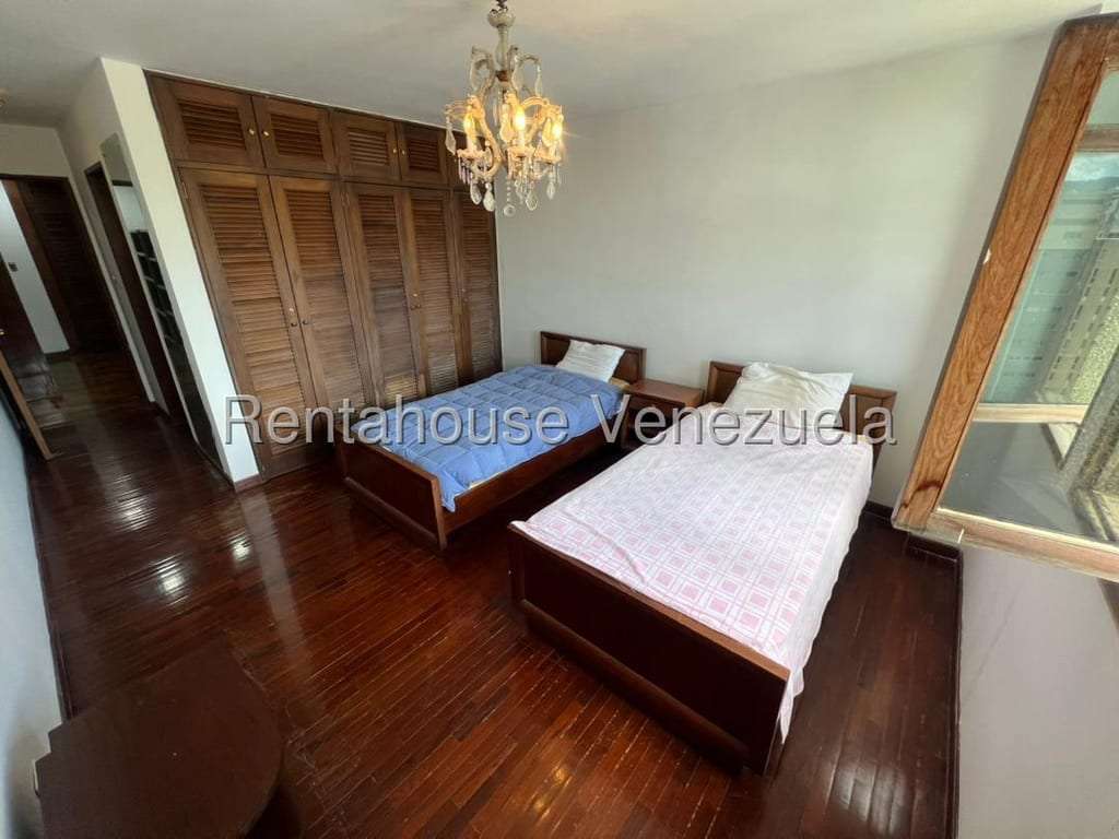 Apartamento en Santa Rosa de Lima, Caracas