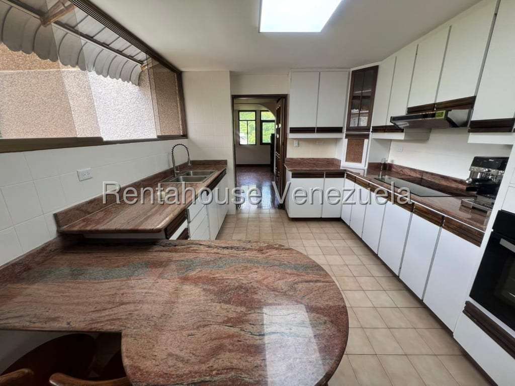 Apartamento en Santa Rosa de Lima, Caracas