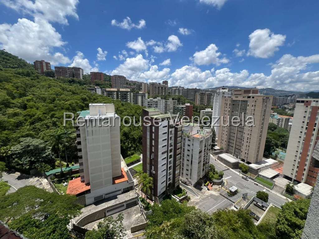 Apartamento en Santa Rosa de Lima, Caracas