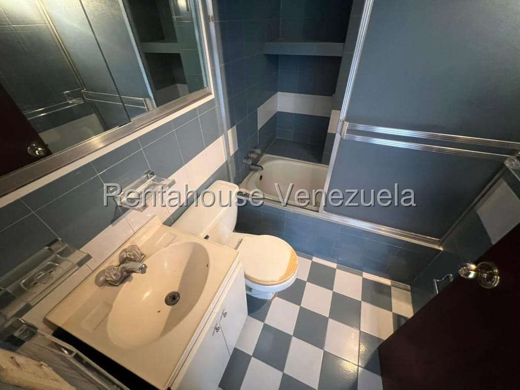 Apartamento en Santa Rosa de Lima, Caracas