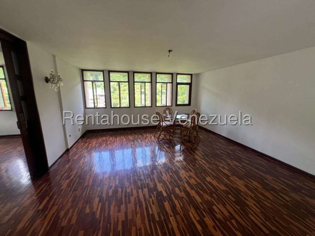 Apartamento en Santa Rosa de Lima, Caracas