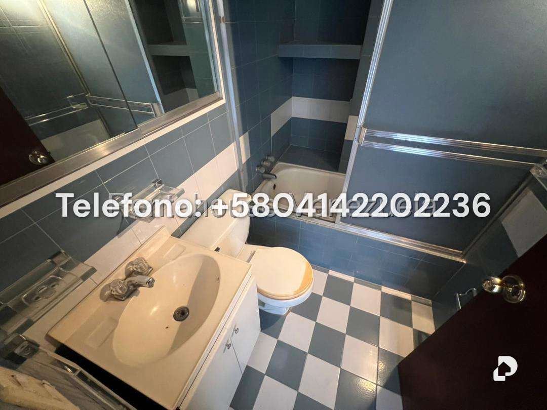 Apartamento en Santa Rosa de Lima, Caracas – 34