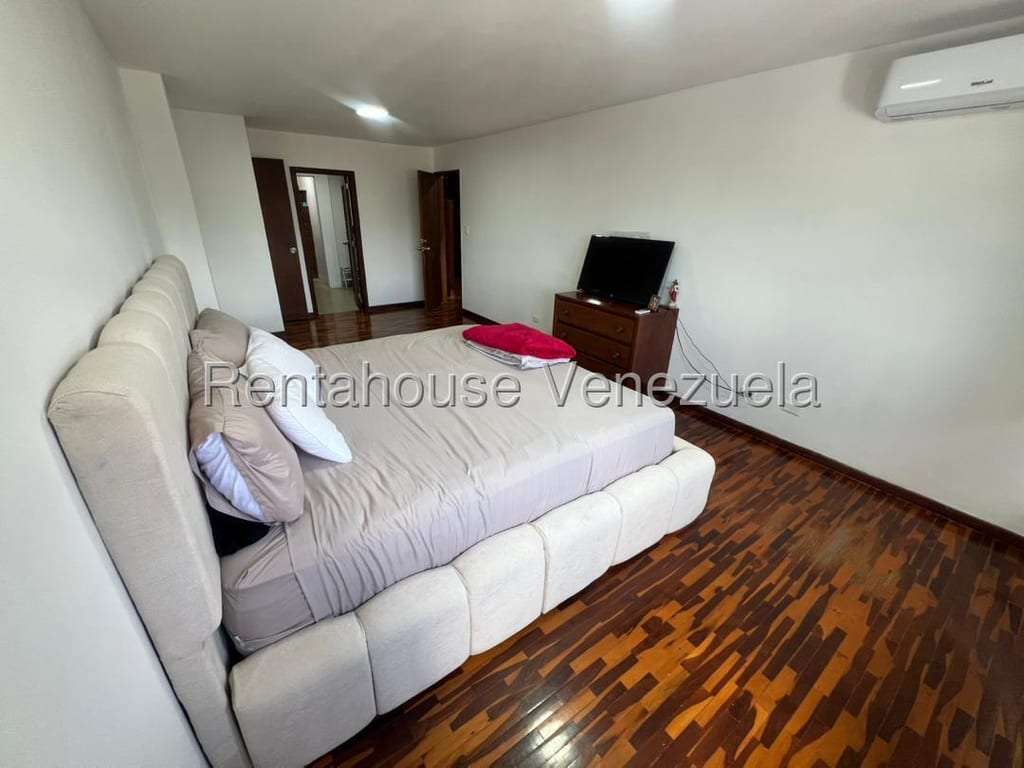 Apartamento en Santa Rosa de Lima, Caracas