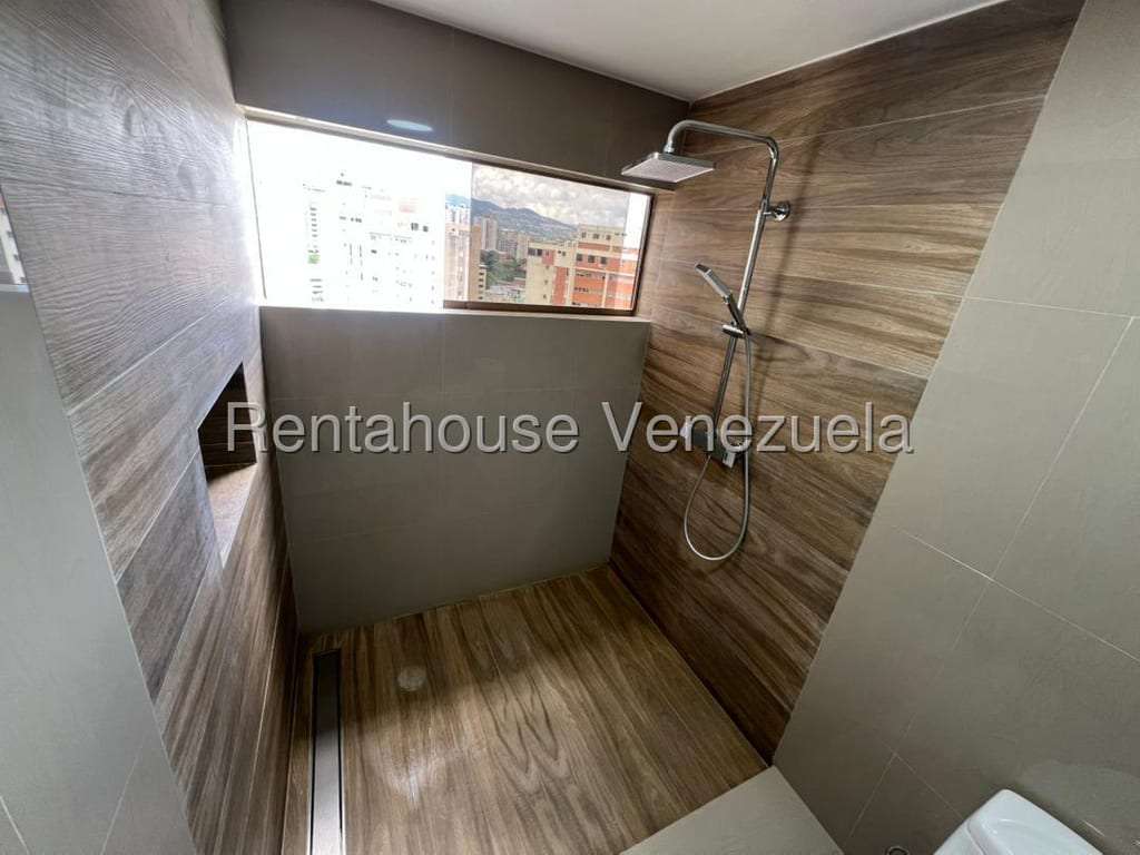 Apartamento en Santa Rosa de Lima, Caracas