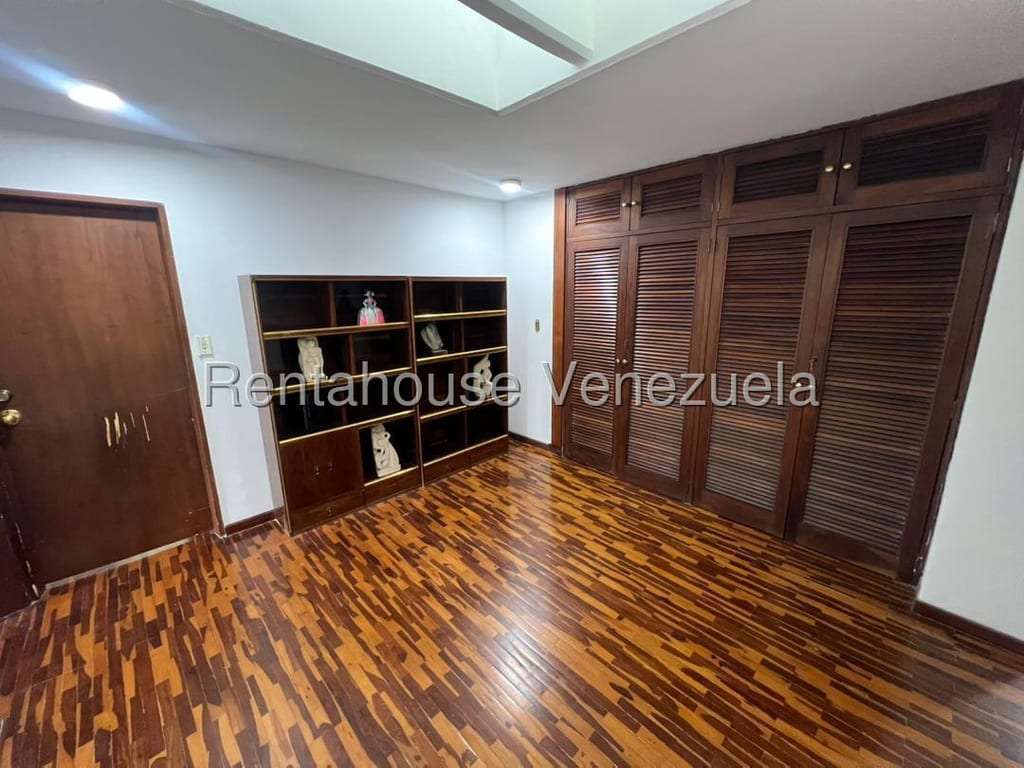 Apartamento en Santa Rosa de Lima, Caracas